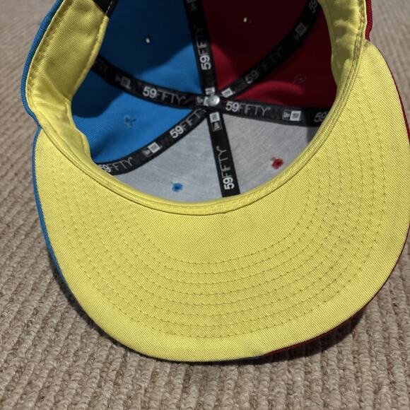 New Era 59FIFTY Houston Rockets Holiday Games Rock Em’ Sock Em’ Fitted Hat 7 1/4 - Picture 6 of 9